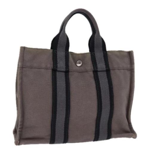 Pre-owned Canvas handbags