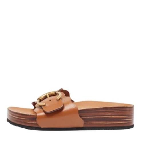 Pre-owned Leather sandals