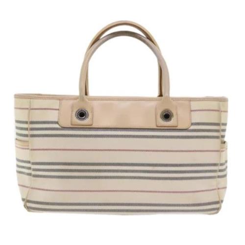 Pre-owned Canvas handbags