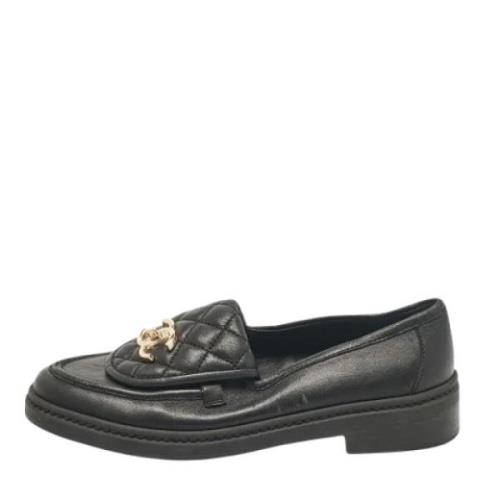 Pre-owned Leather flats