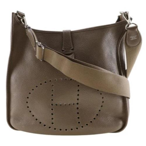 Pre-owned Leather shoulder-bags