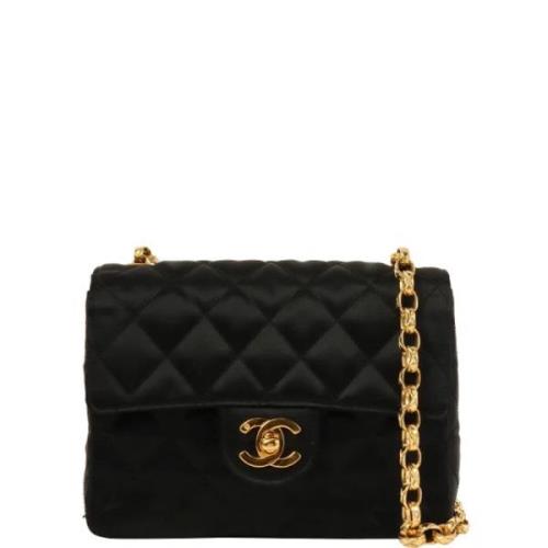 Pre-owned Satin chanel-bags