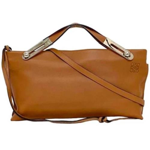 Pre-owned Leather handbags