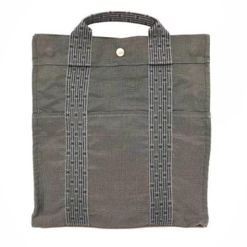 Pre-owned Canvas totes