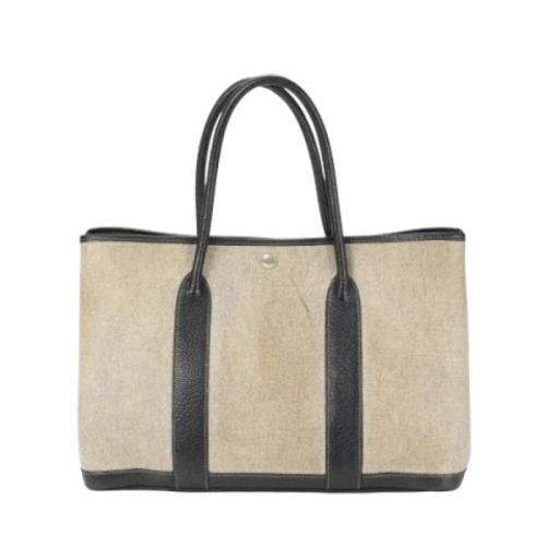 Pre-owned Canvas handbags