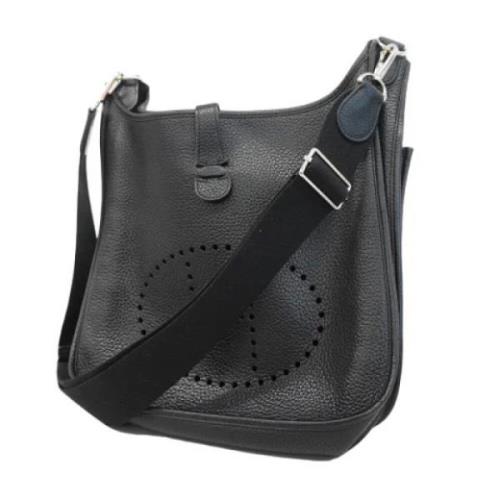 Pre-owned Leather shoulder-bags