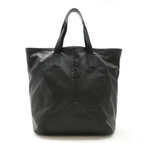 Pre-owned Leather totes