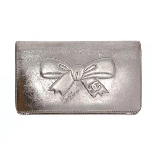 Pre-owned Leather wallets