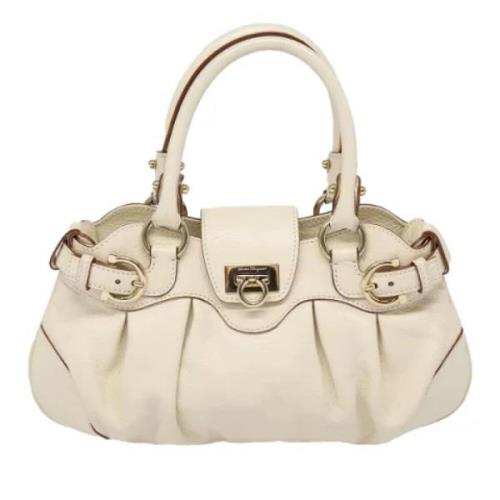 Pre-owned Leather handbags