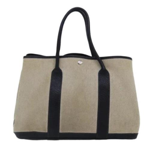 Pre-owned Canvas handbags