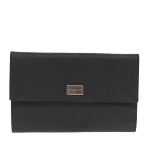 Pre-owned Leather clutches