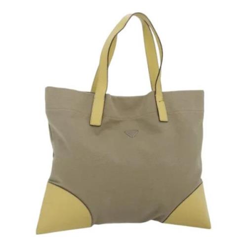 Pre-owned Canvas handbags