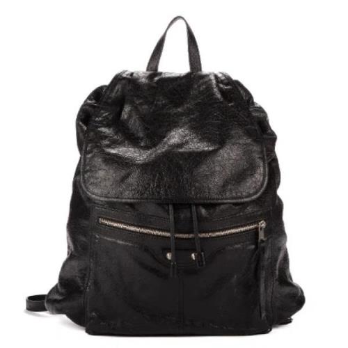 Pre-owned Leather backpacks