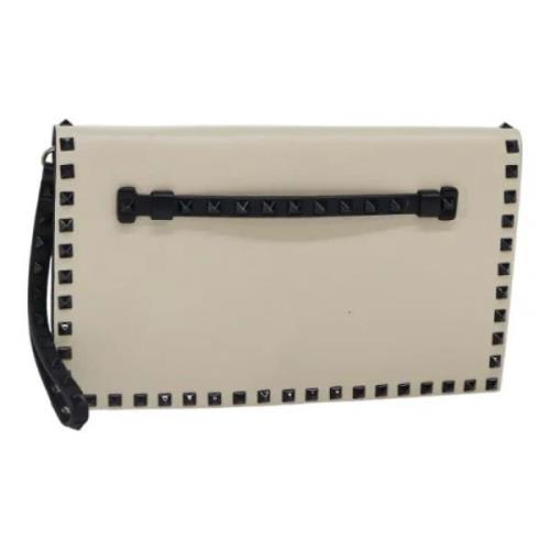 Pre-owned Leather clutches