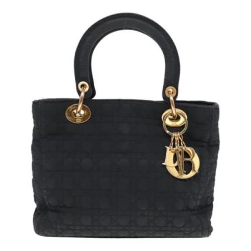 Pre-owned Nylon handbags