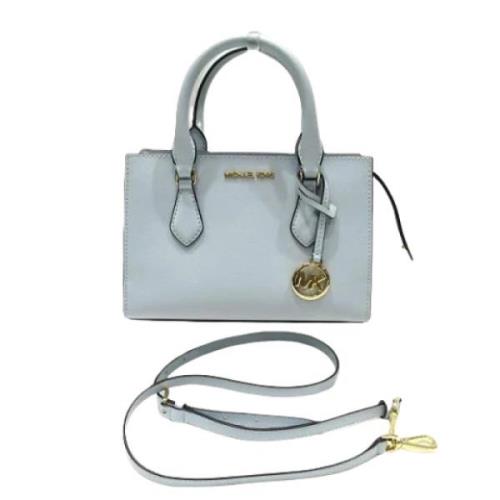 Pre-owned Canvas handbags