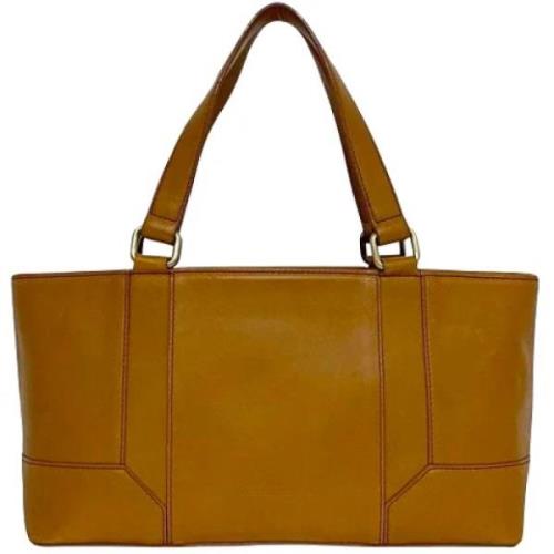 Pre-owned Leather totes