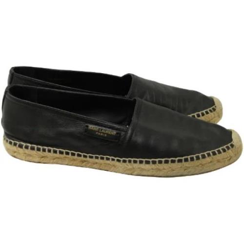 Pre-owned Leather flats