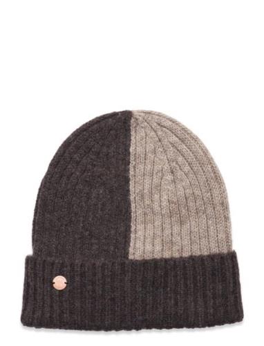 Larnaum Beanie Accessories Headwear Beanies Brown UnmadeCopenhagen