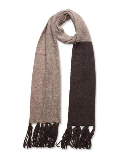 Larnaum Scarf Accessories Scarves Winter Scarves Brown UnmadeCopenhage...