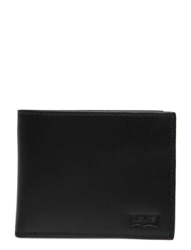 Levi's® Casual Classics Hunte Coin Bifold - Batwin Accessories Wallets...