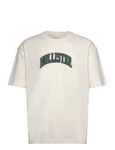 Hco. Guys Graphics Tops T-shirts Short-sleeved Cream Hollister