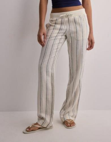 Nelly - Rutete/Stripete - Low Waist Linen Striped Pants