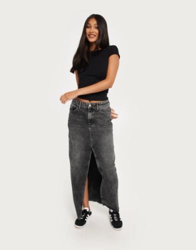 Nelly - Grå - Long Denim Skirt