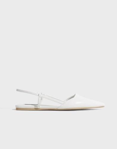 Nelly - Hvit - Slingback Flat