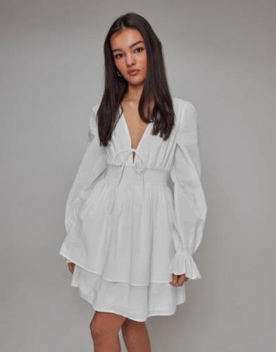 Nelly - Hvit - Fancy Smock Dress